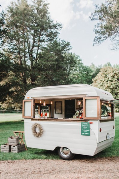 vintage-camper-bar