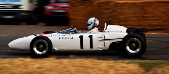 Honda_RA272_at_Goodwood_2014_002